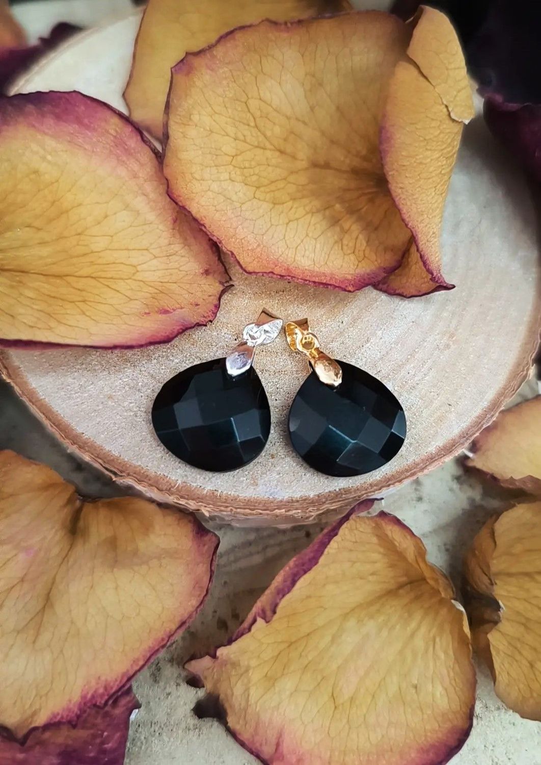Pendentif "Adonis" en Obsidienne Noire Facetté