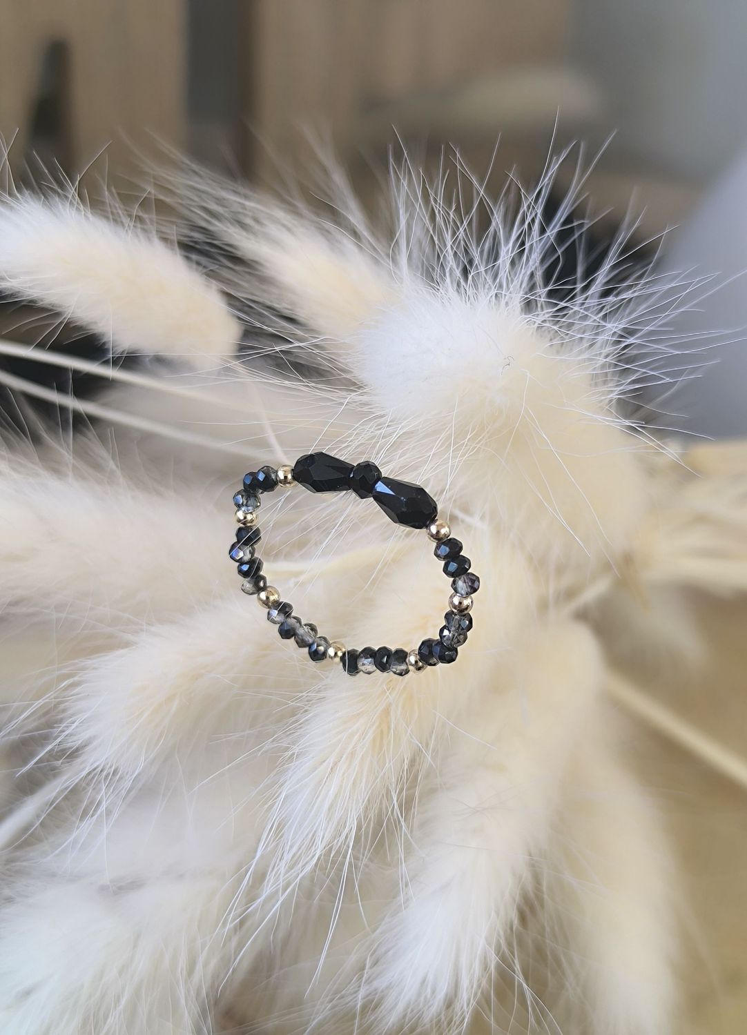Bague " Éphéa " Perles en verre Noir - Disponible en Or laminé ou Argent 925
