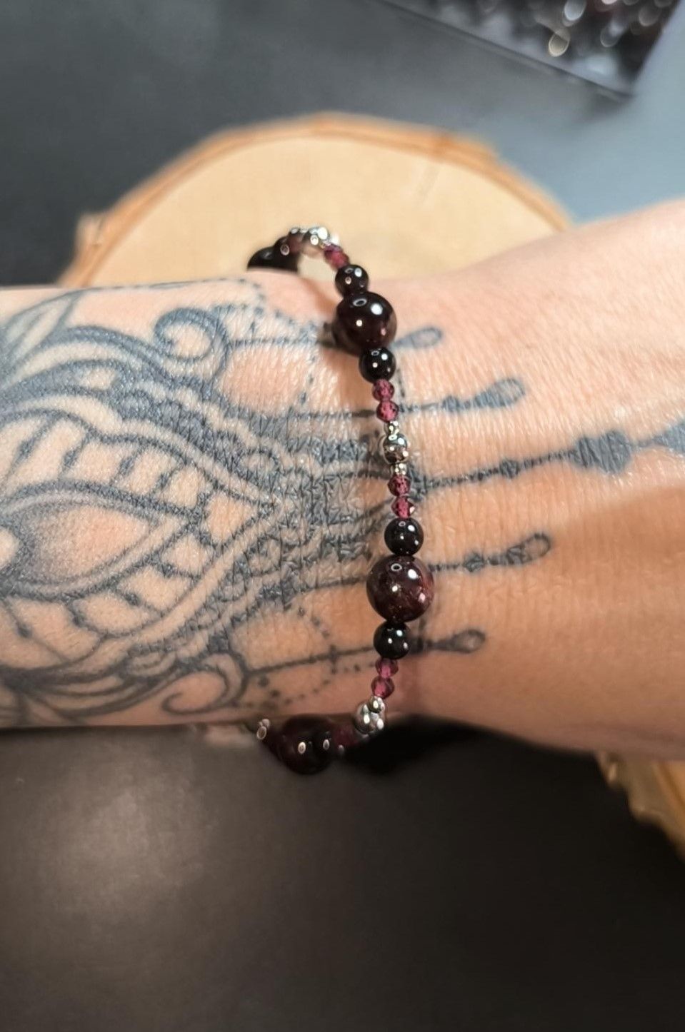 Bracelets en Grenat et en Labradorite