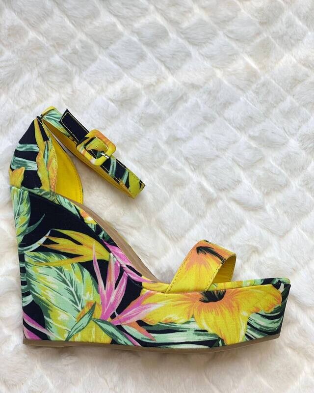 Women's Shoe 3