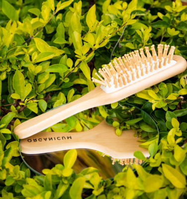 Cepillo de bambú para pelo