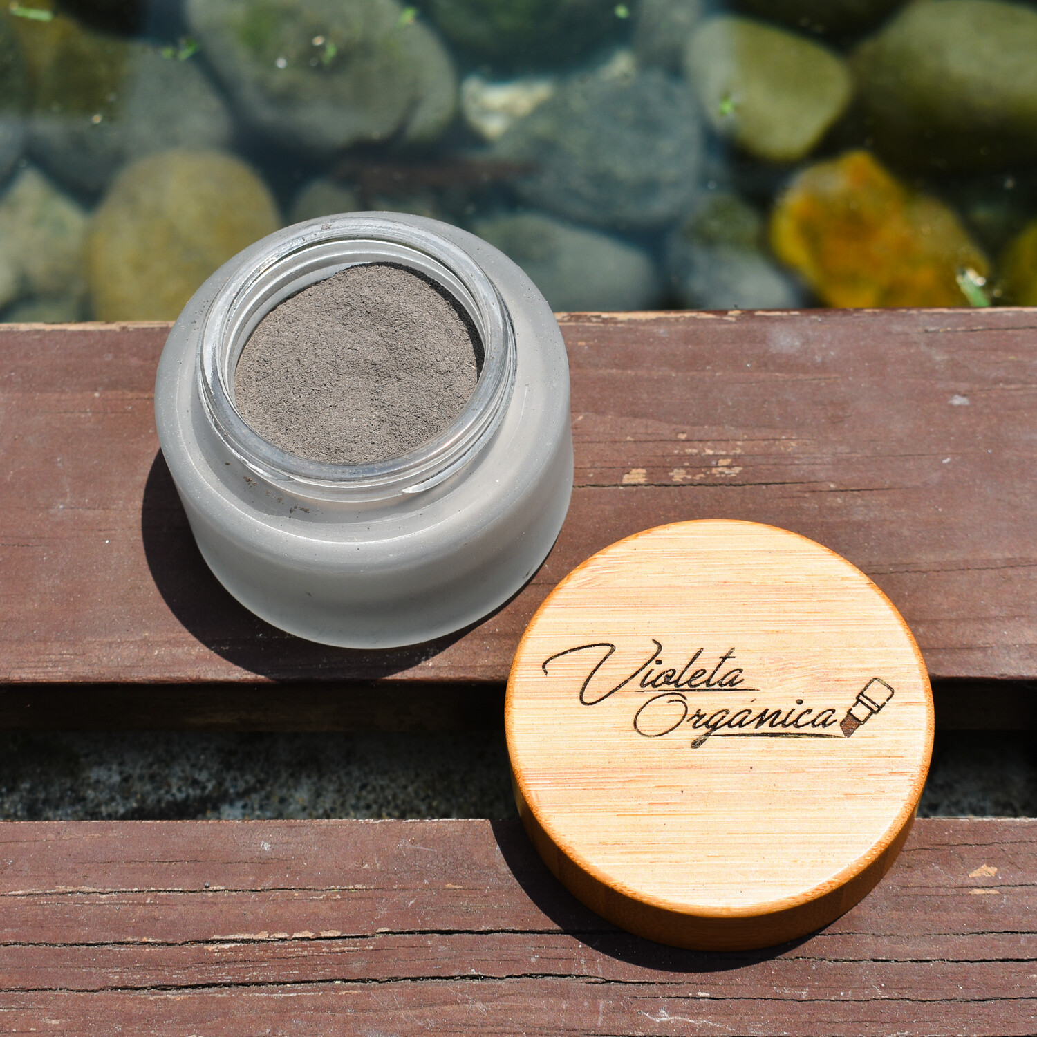 Arcilla mascarilla facial (verde, roja y negra), Propiedades: Negra, piel mixta, grasa o normal