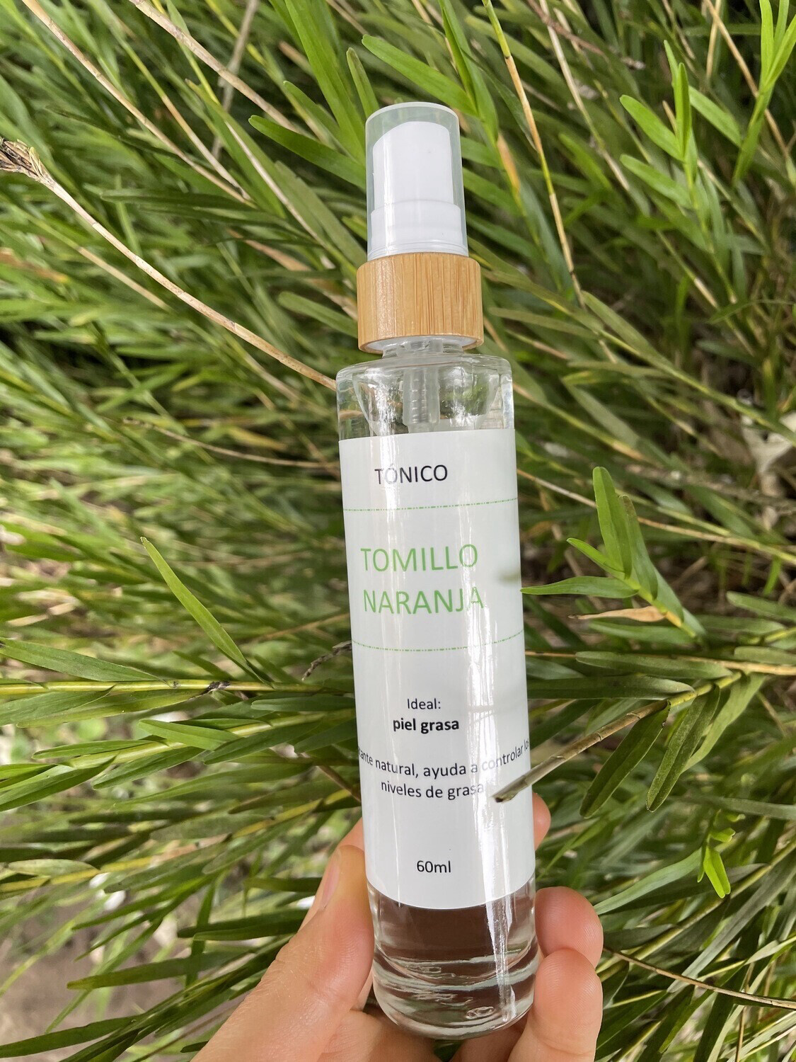 Tónico facial; rosas, tomillo o manzanilla, Olor y propiedad: Tomillo Naranja (piel grasa)
