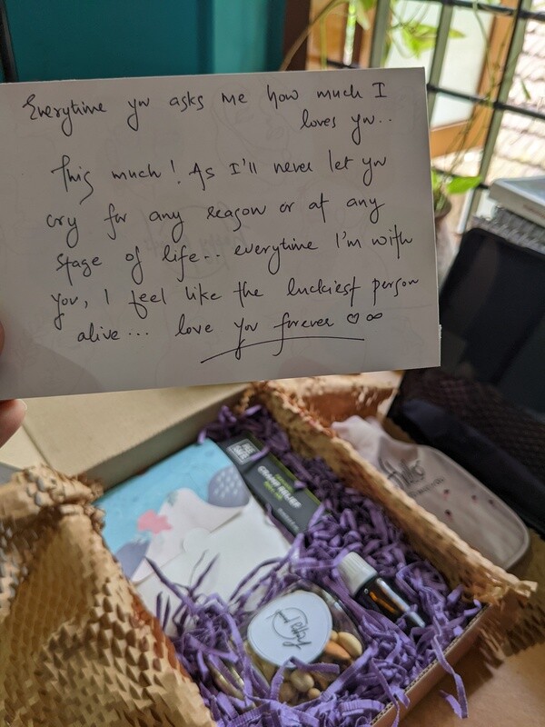 Peach box with Sanitary pad