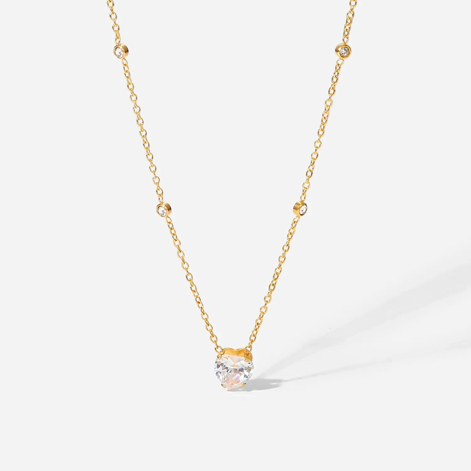 Gold Plated Heart Zircon Pendant Necklace