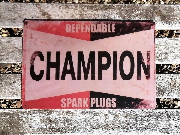 CHAMPION - Plaque métal déco  20 x 30 cm