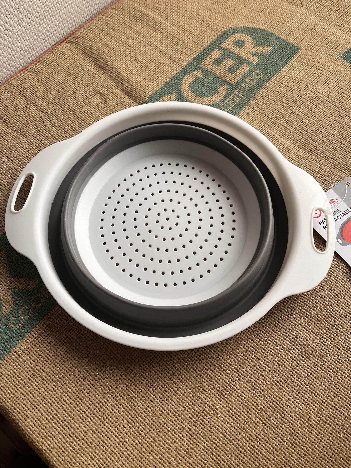 Passoire rétractable