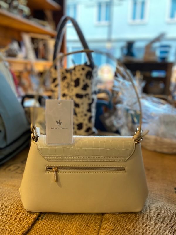 Petit Sac à Main David Jones – Chic et Pratique