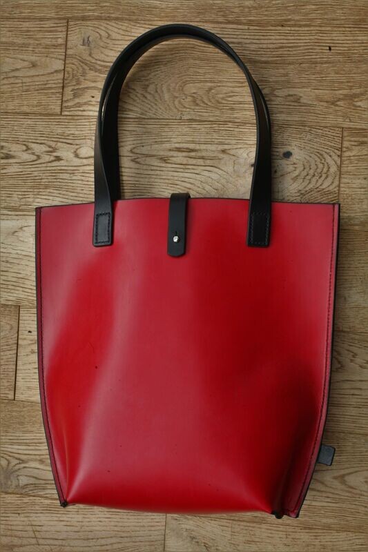 Leather tote bag