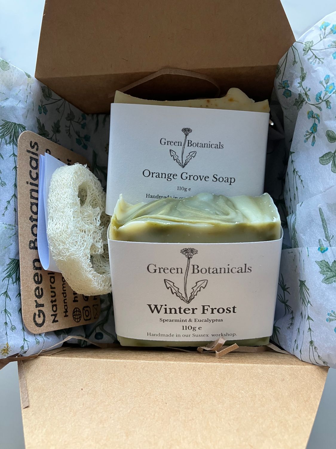 Moisturising natural soap gift box with loofah slice 