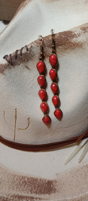 The 5 Stone Red Earring with the copper accents