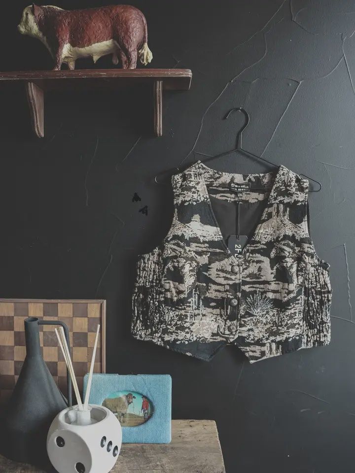 Burnin&#39; Daylight Vest