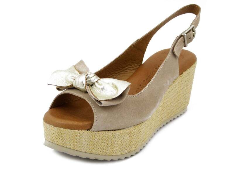 Raquel Perez, Sandali Donna in Camoscio Beige e Pelle Oro, Zeppa Media 7 cm e Plateau, 17236