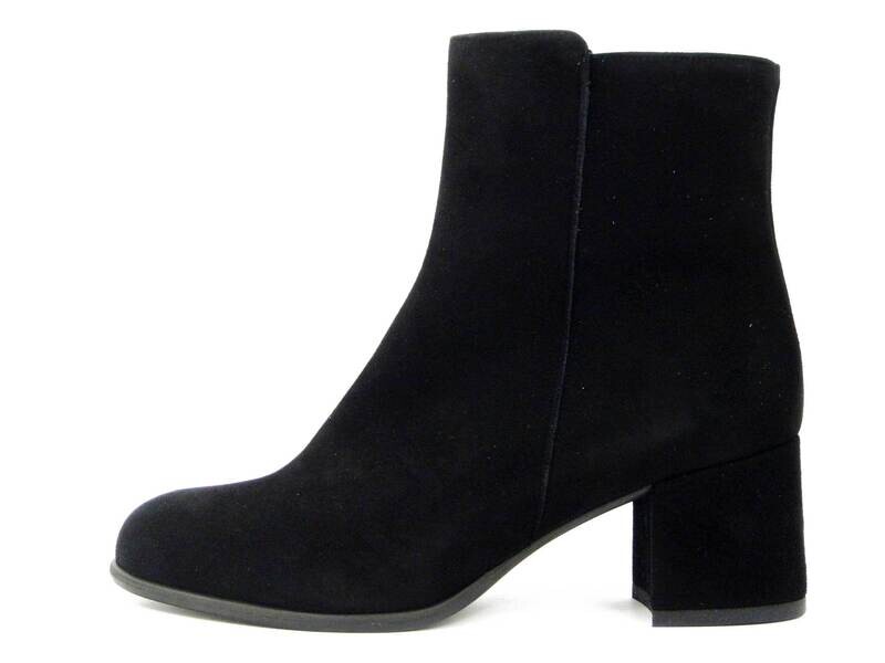 Osvaldo Pericoli, Stivaletto Donna in Pelle Camoscio Nero, Tacco Medio 5 cm, 5117 Osvaldo Pericoli, Stivaletto Donna in Pelle Camoscio Nero, Tacco Medio 5 cm, 5117