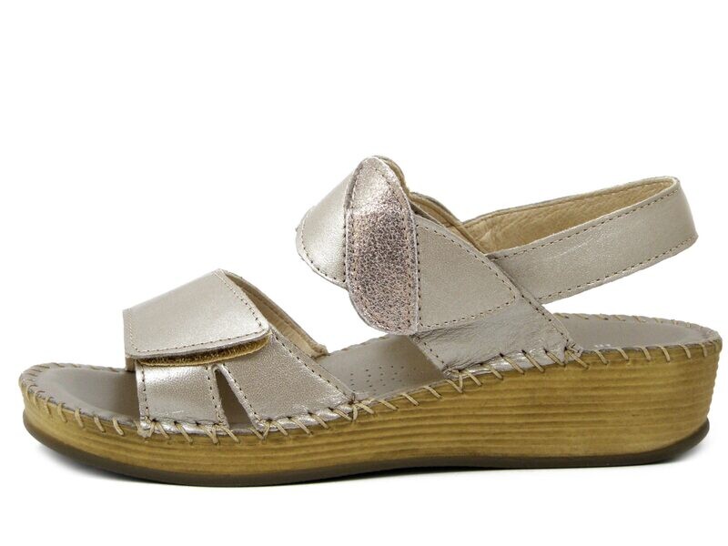 Sandali Donna in Pelle Beige con Doppio Strap, Zeppa Bassa, Pianta Comoda, Walk in The City - 45124 Sandali Donna in Pelle Beige con Doppio Strap, Zeppa Bassa, Pianta Comoda, Walk in The City - 45124
