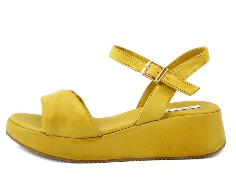 Sandalo Donna in Pelle Giallo, Zeppa Bassa 4 cm, Osvaldo Pericoli - 10022 Sandalo Donna in Pelle Giallo, Zeppa Bassa 4 cm, Osvaldo Pericoli - 10022