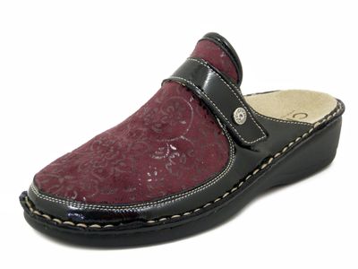 Pantofole Donna Linea Sanitaria in Tessuto Elasticizzato Bordeux con Strap, Plantare Estraibile, Zeppa Bassa, CINZIA SOFT - 2977