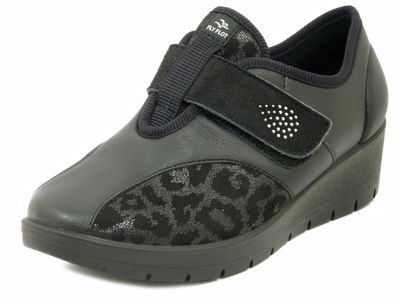 Scarpe Donna Elasticizzate in Tessuto ed Ecopelle Nero con Strap, Zeppa Bassa 4 cm, Plantare Memory Estraibile,  FlyFlot - 18T10