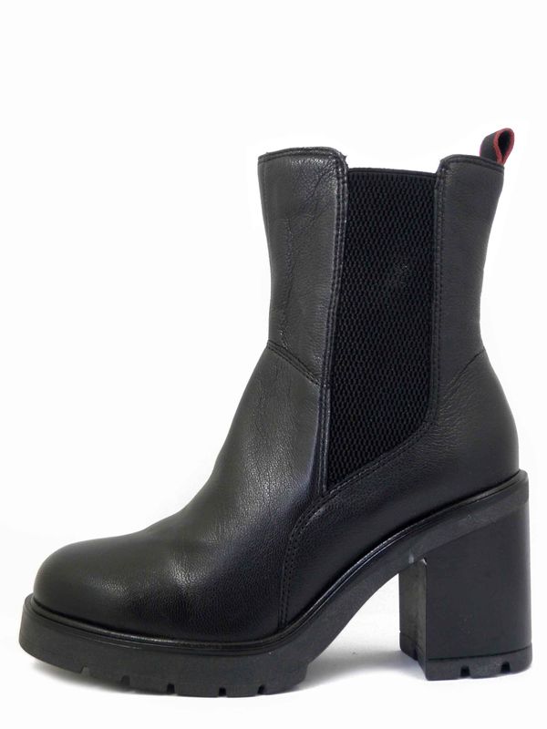 Stivaletti Donna in Pelle Nero con Elastico, Tacco Alto 8 cm e Plateau, CINZIA SOFT - BL210