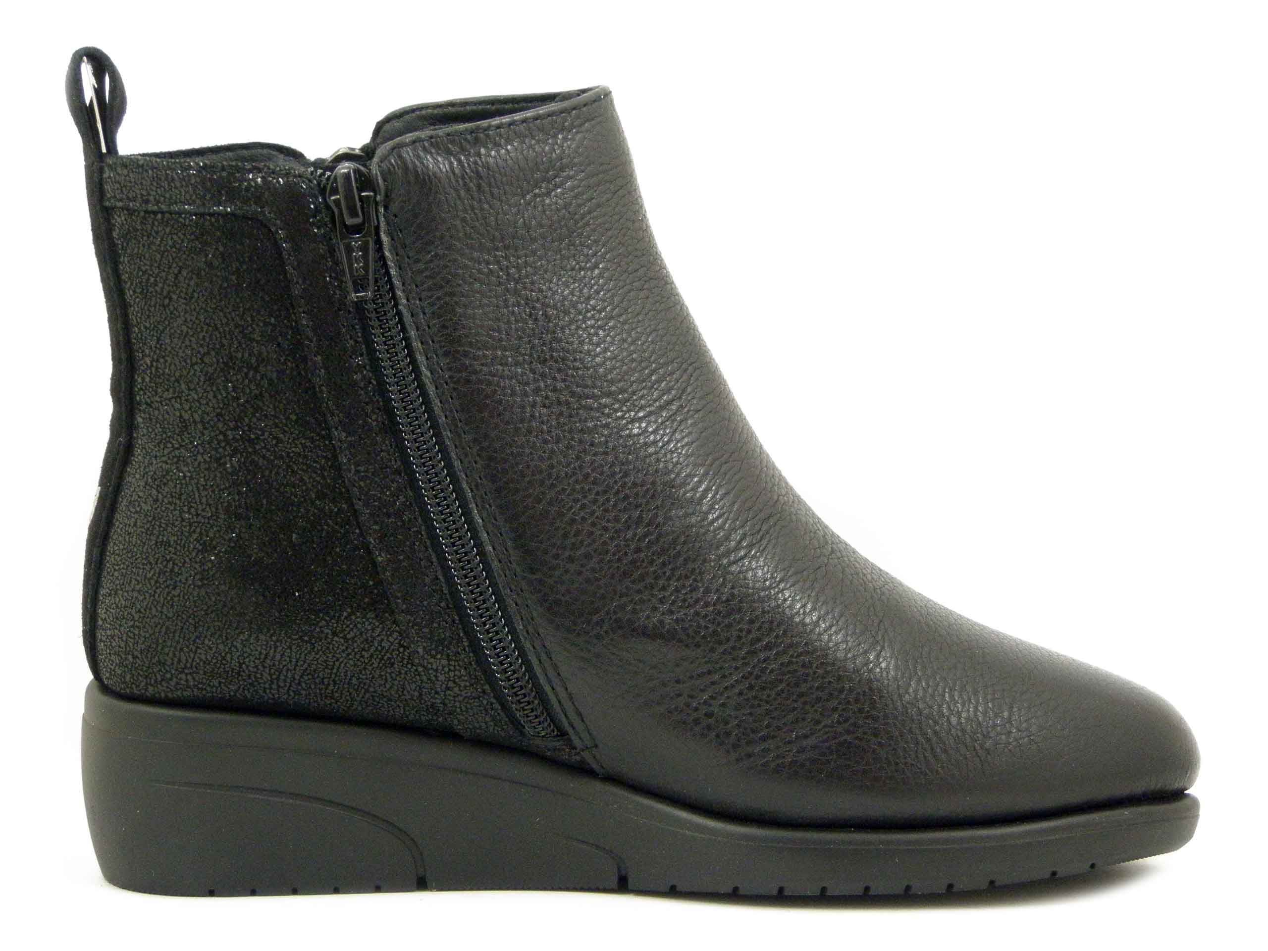 Stivaletti Donna in Pelle Nero, Pianta Larga e Plantare Estraibile, Zeppa Bassa, CINZIA SOFT - 18843