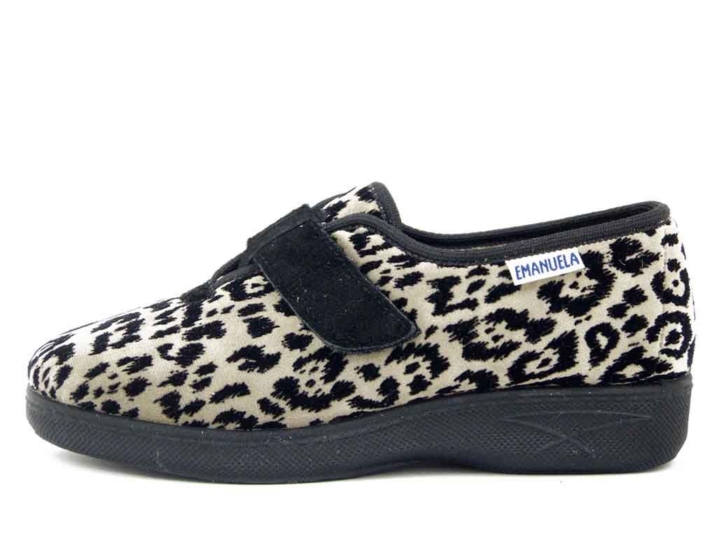 Scarpe Comfort Pantofole Chiuse Donna Invernali in Velluto Animalier, Chiusura Strap, Emanuela - 2252