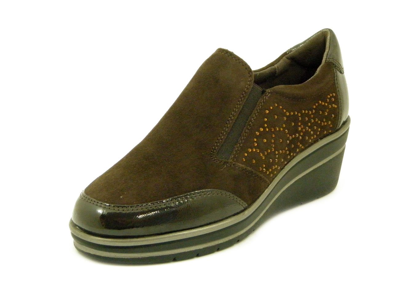 Mocassini Slipon Donna in Pelle Camoscio Marrone, Zeppa Media 5 cm, 26124 Mocassini Slipon Donna in Pelle Camoscio Marrone, Zeppa Media 5 cm, 26124