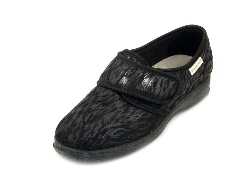 Pantofole Donna Chiuse in Tessuto Elasticizzato Nero con Strap, Plantare Estraibile, Suola Antiscivolo, EMANUELA - 2550CAL Pantofole Donna Chiuse in Tessuto Elasticizzato Nero con Strap, Plantare Estraibile, Suola Antiscivolo, EMANUELA - 2550CAL
