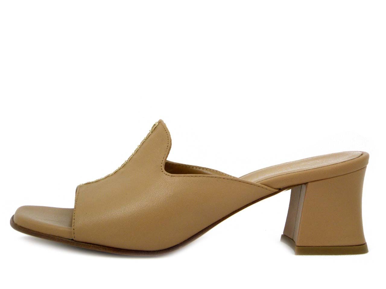 Sandali Donna in Pelle Beige, Tacco Basso 6 cm, Vernissage di Soffice Sogno - 60C2