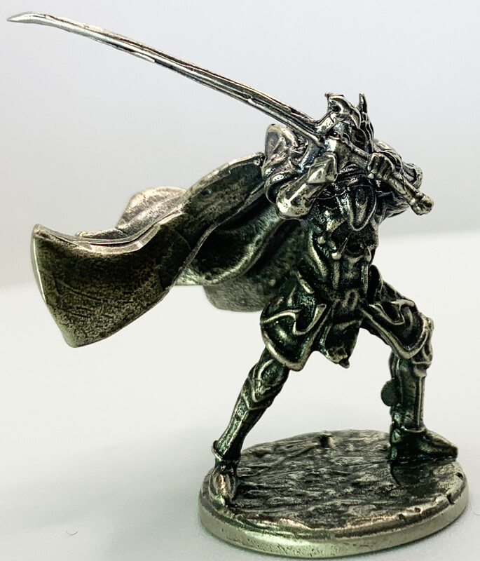 Heavy Armored Knight High Swing Metal Mini