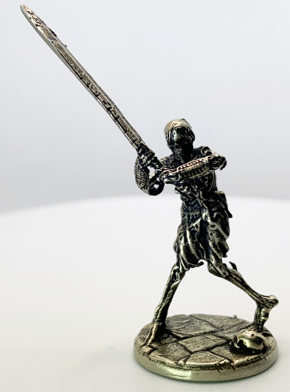 Skeleton Swing Broadsword