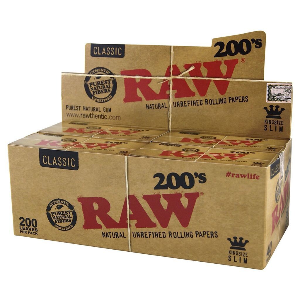 RAW 200's Classic Rolling Papers