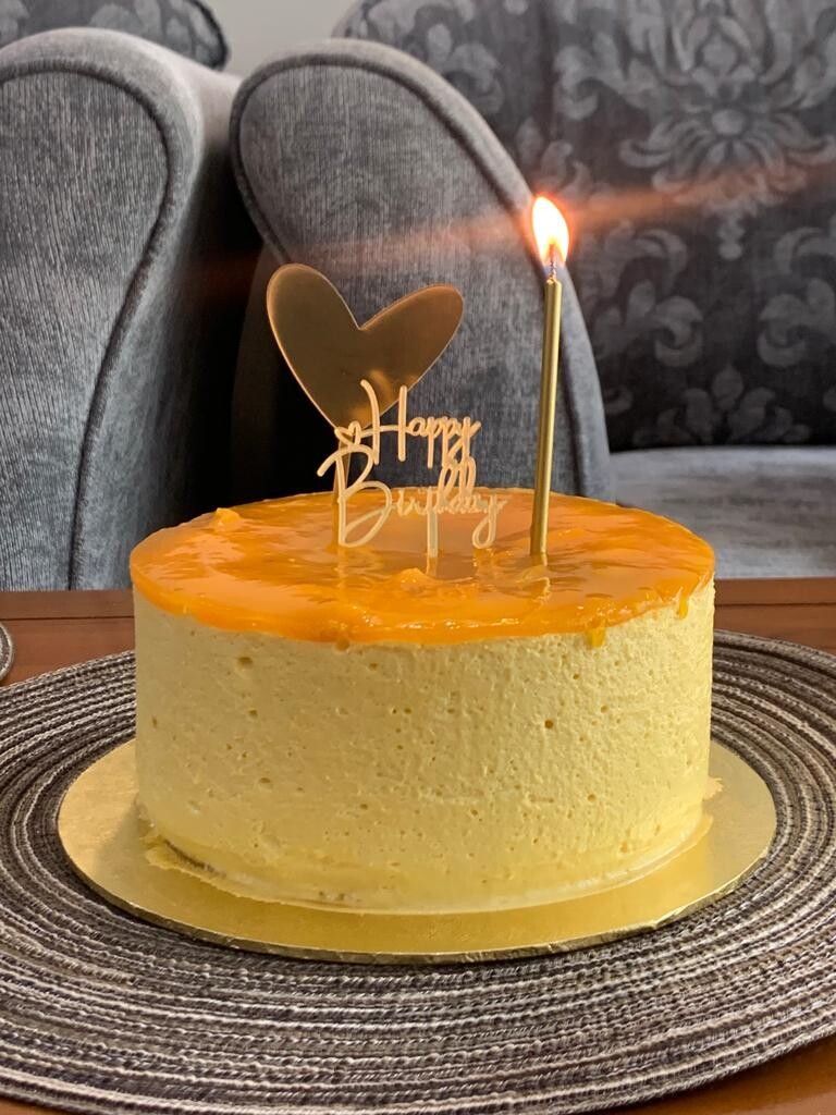 Mango Mousse Cake