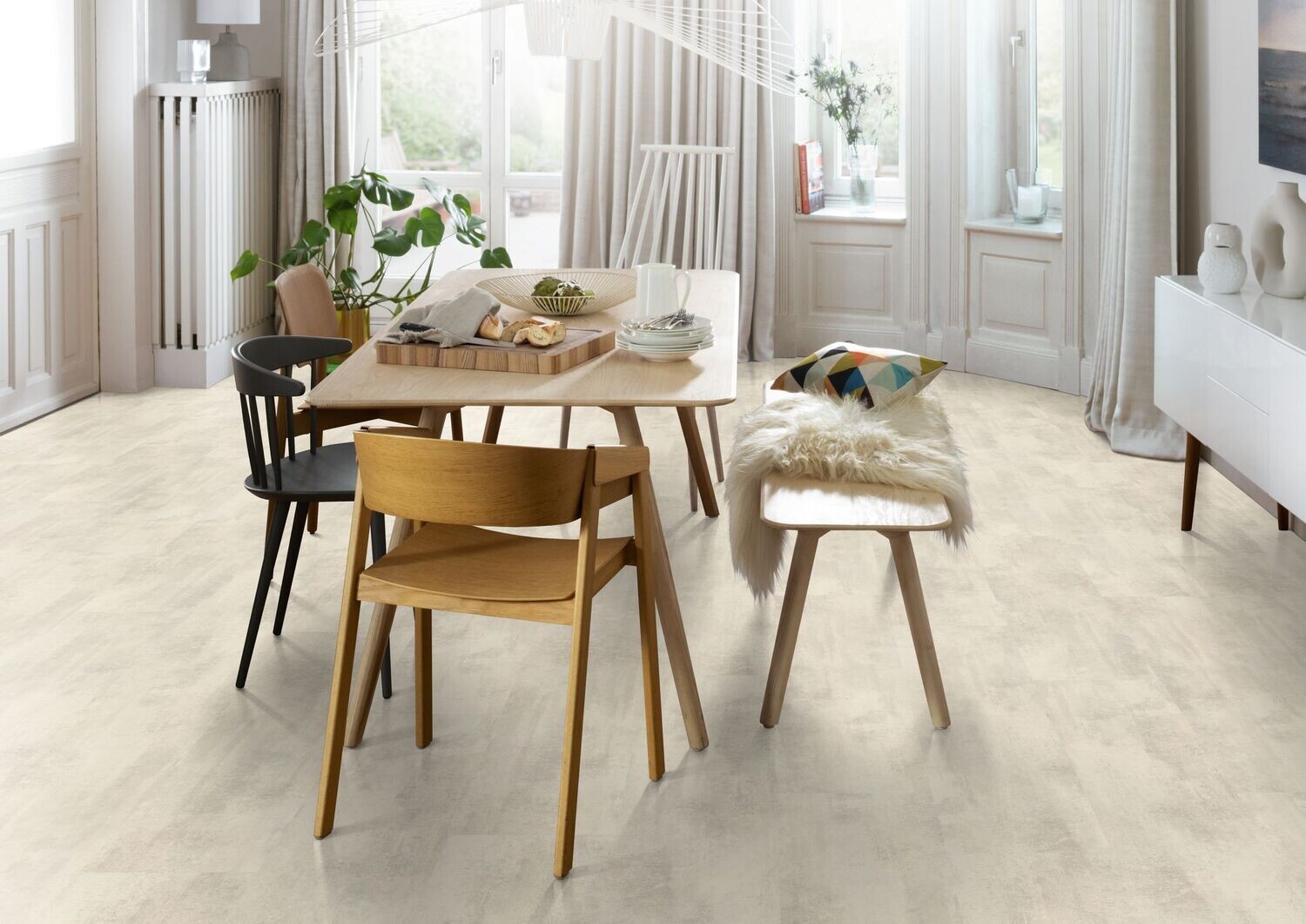 ​Laminaat AQUA+ Tegel Beton Wit 168  8mm XL