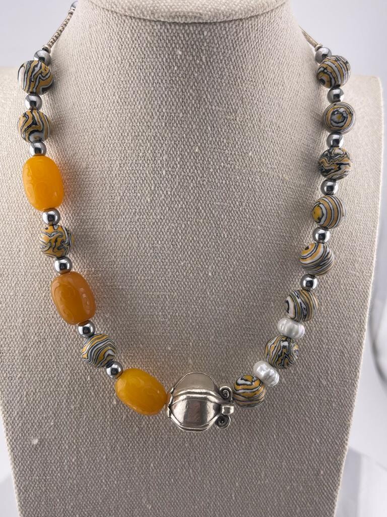 Stunning Necklace with Gemstone and Sterling Silver