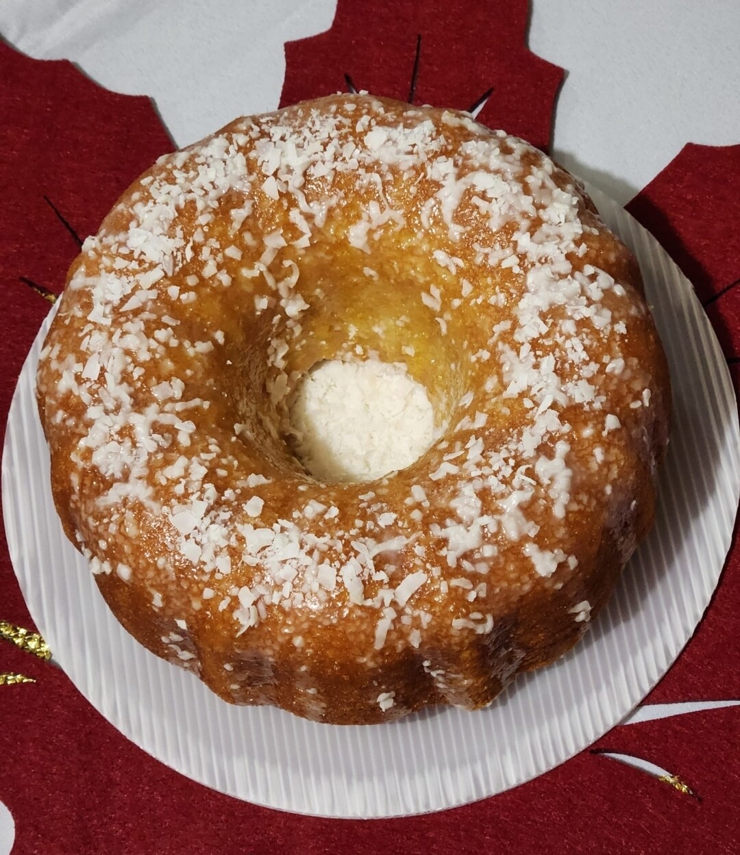 Rum Cakes *Indicate flavor choice in the "Order Comments" box.