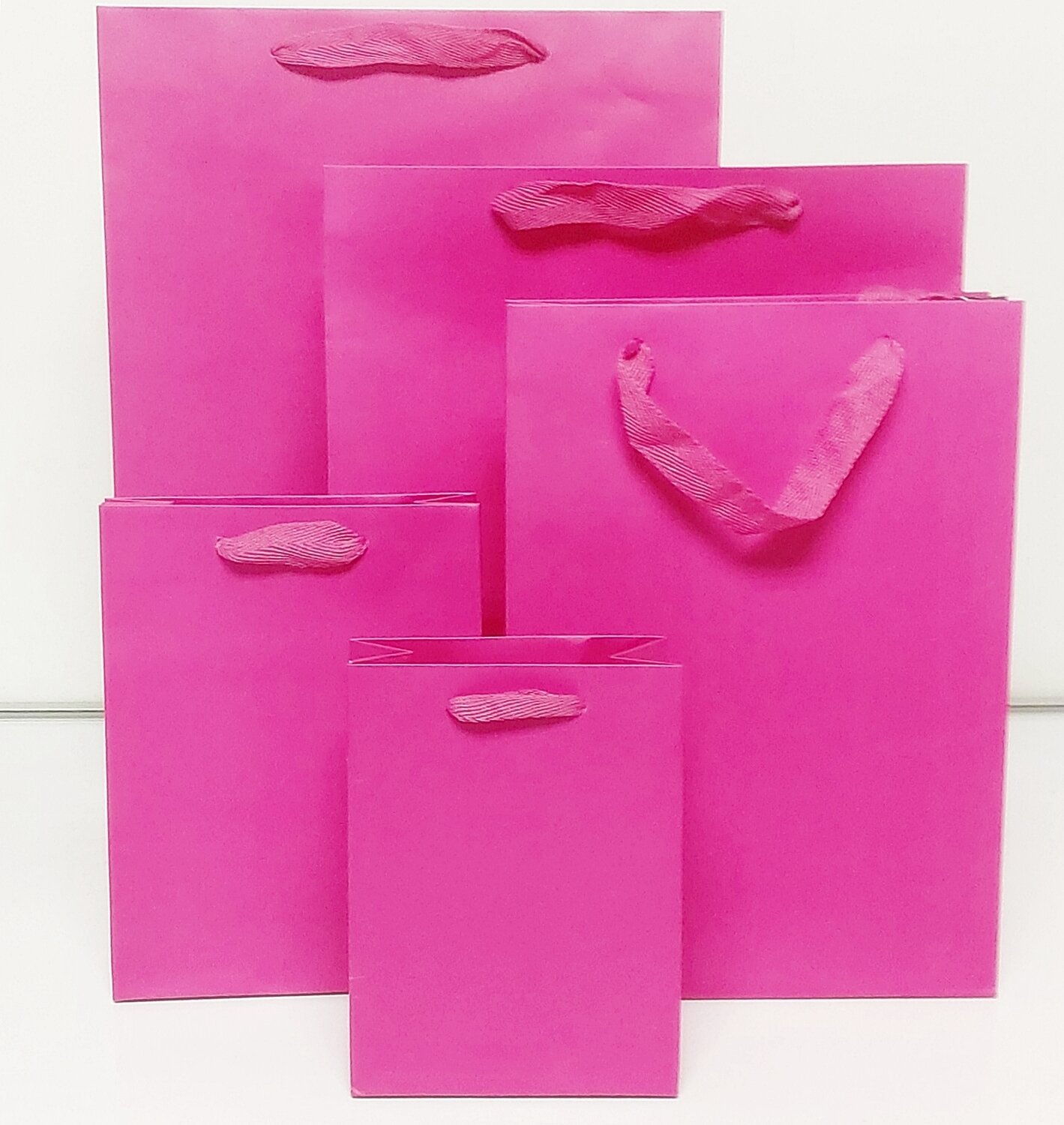 Plain Pink Extra Large Gift Bag PK3 (R17.50 Each)