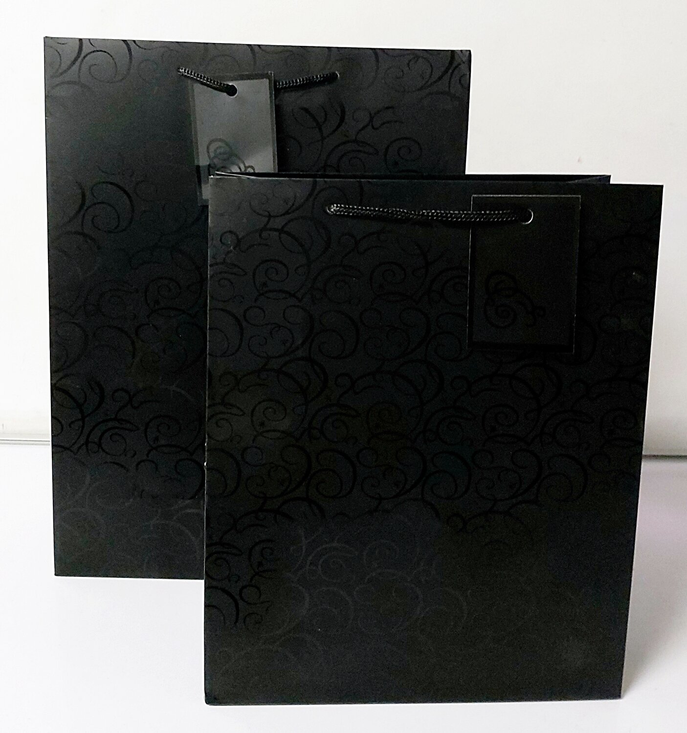 Black Swirl Large Gift Bag  PK3 (R15.50 Each)