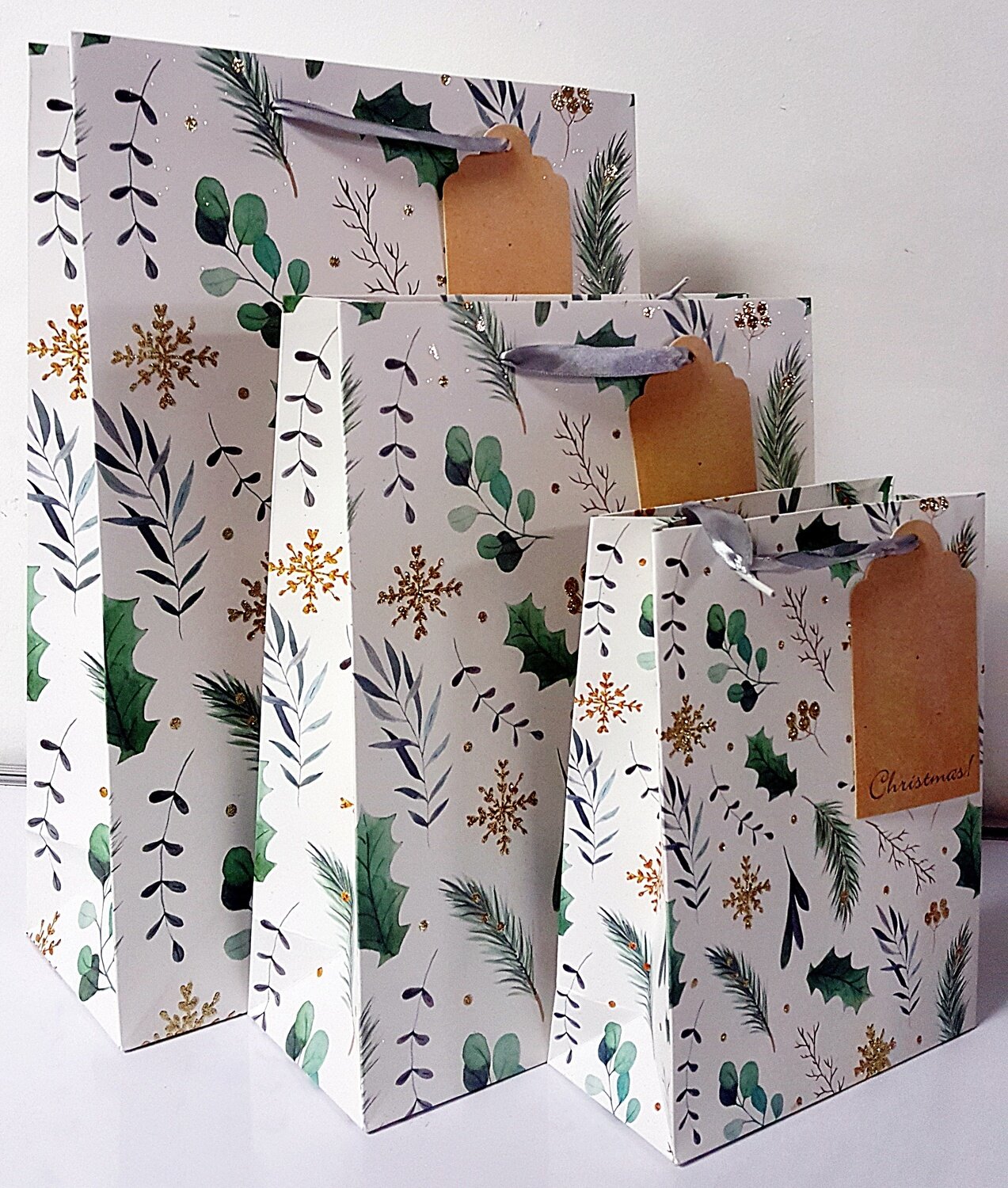 Christmas Tree Leaves & Flakes Medium Gift Bag PK3 (R12.50 Each)
