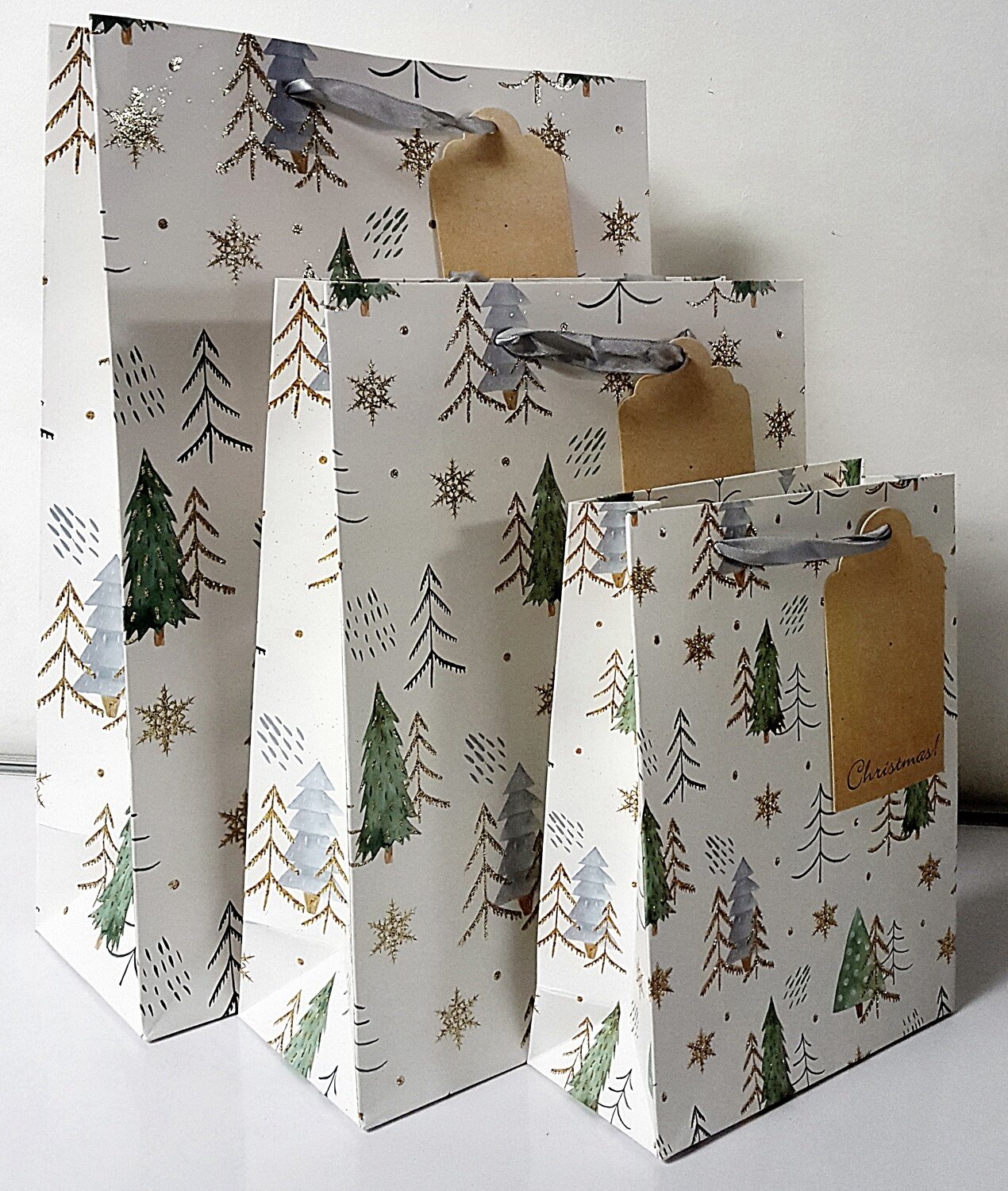 Christmas Trees & Gold Flakes Medium Gift Bag PK3 (R12.50 Each)