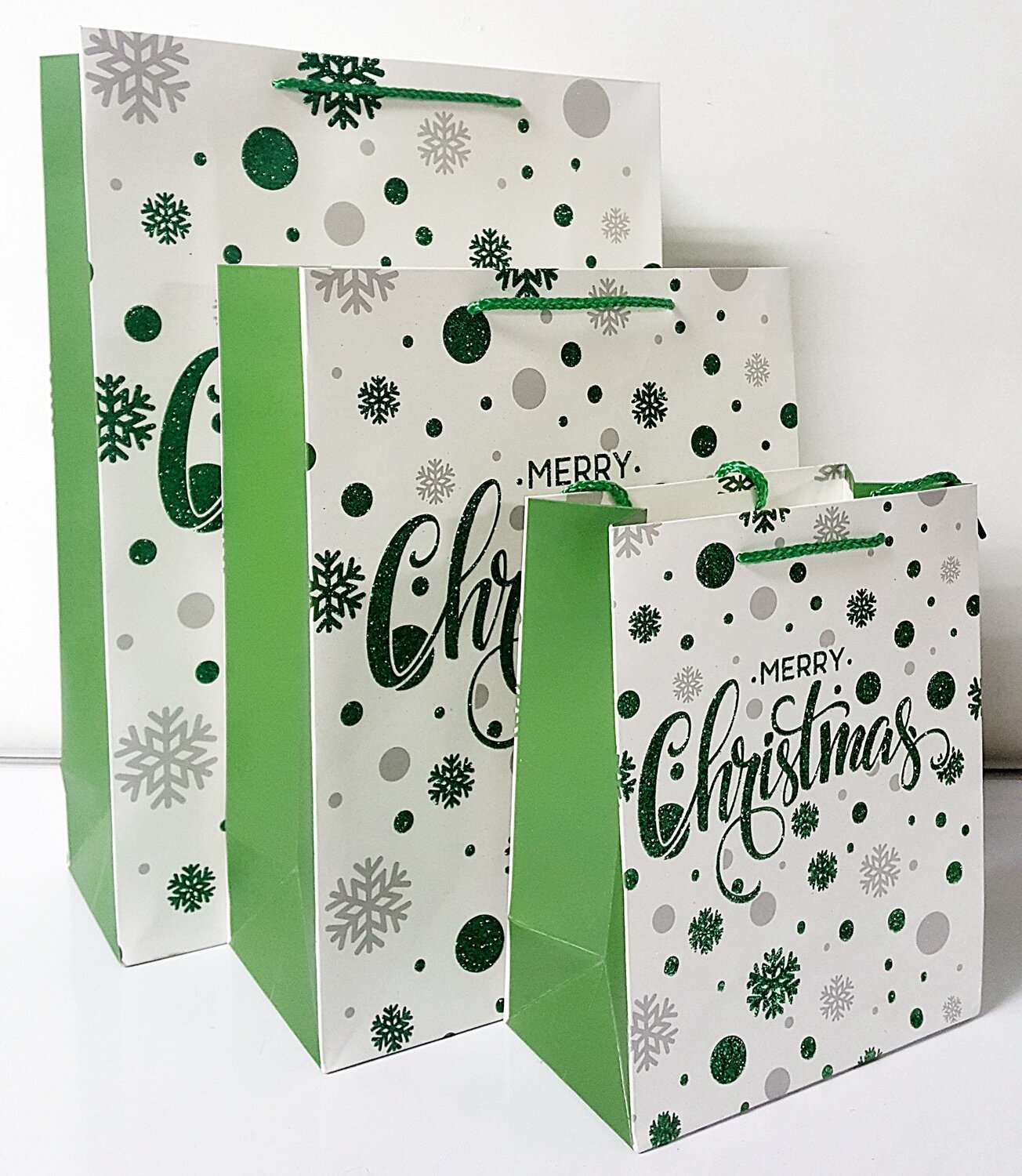 Merry Christmas Green Medium Gift Bag PK3 (R12.50 Each)