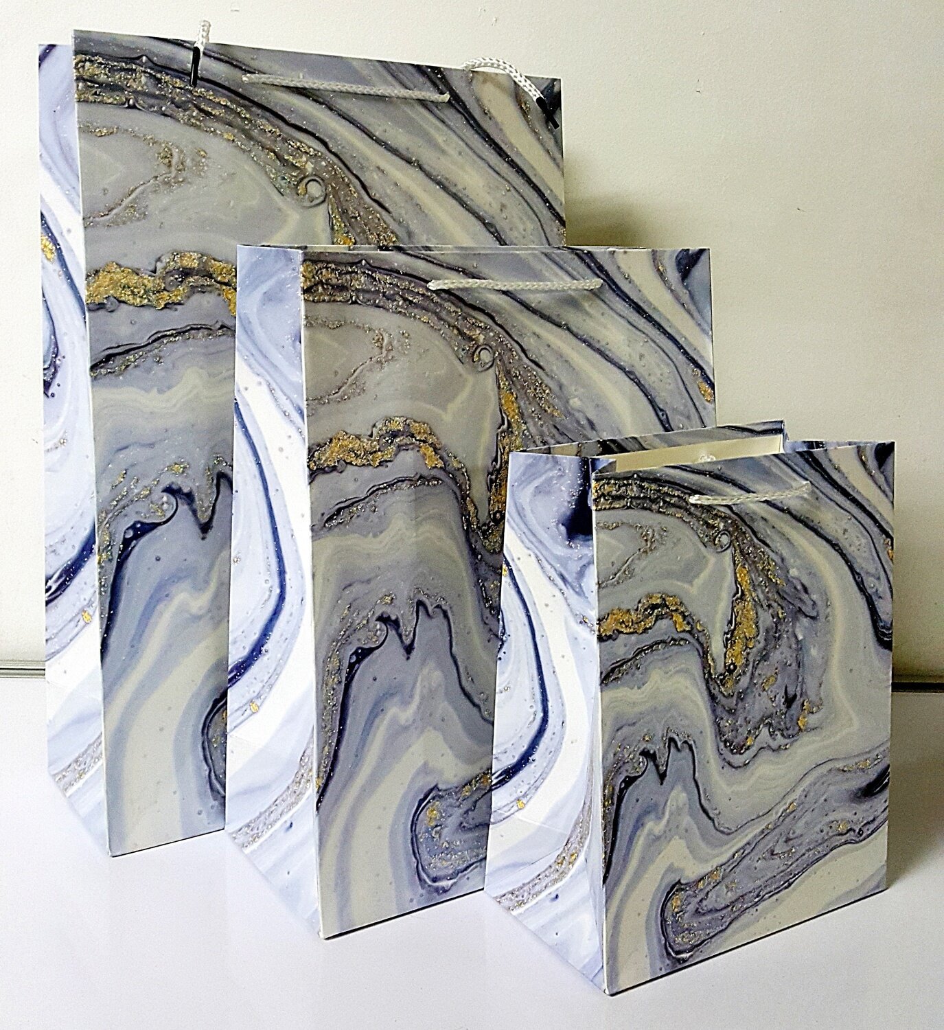 Violet  Abstract Medium Gift Bag PK3 (R12.50 Each)