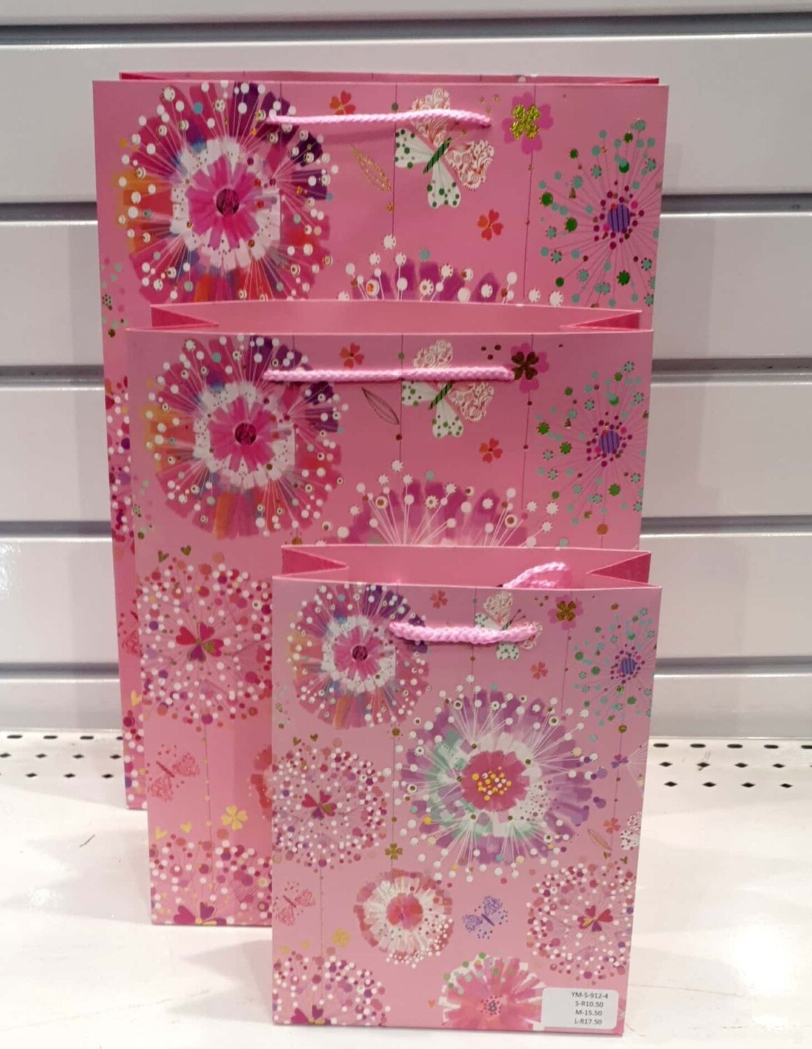 Flowers Pink Small Gift Bag PK3 (R10.50 Each)