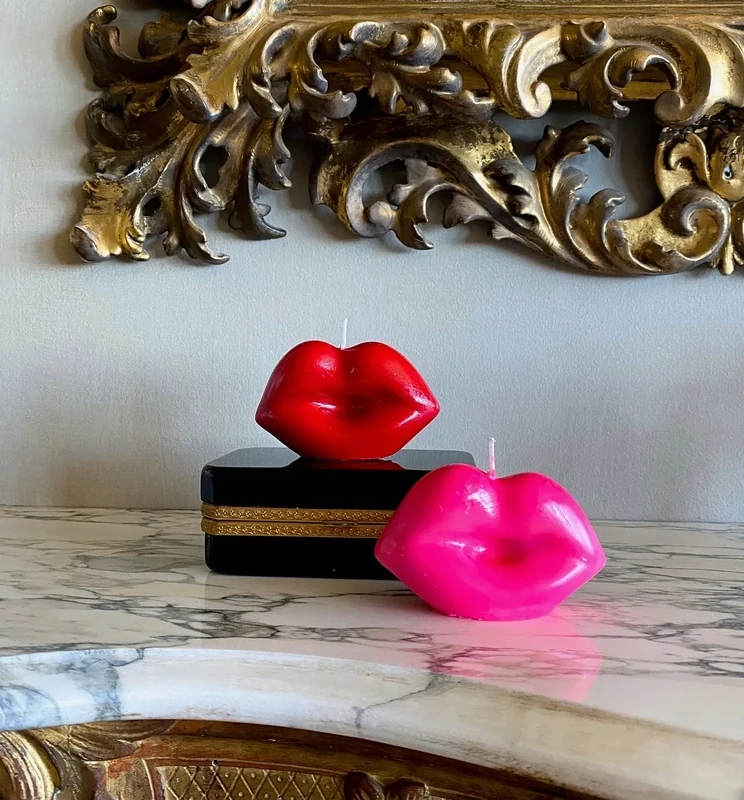 Neo Candle Kiss Me Lips Candle - Set of 2