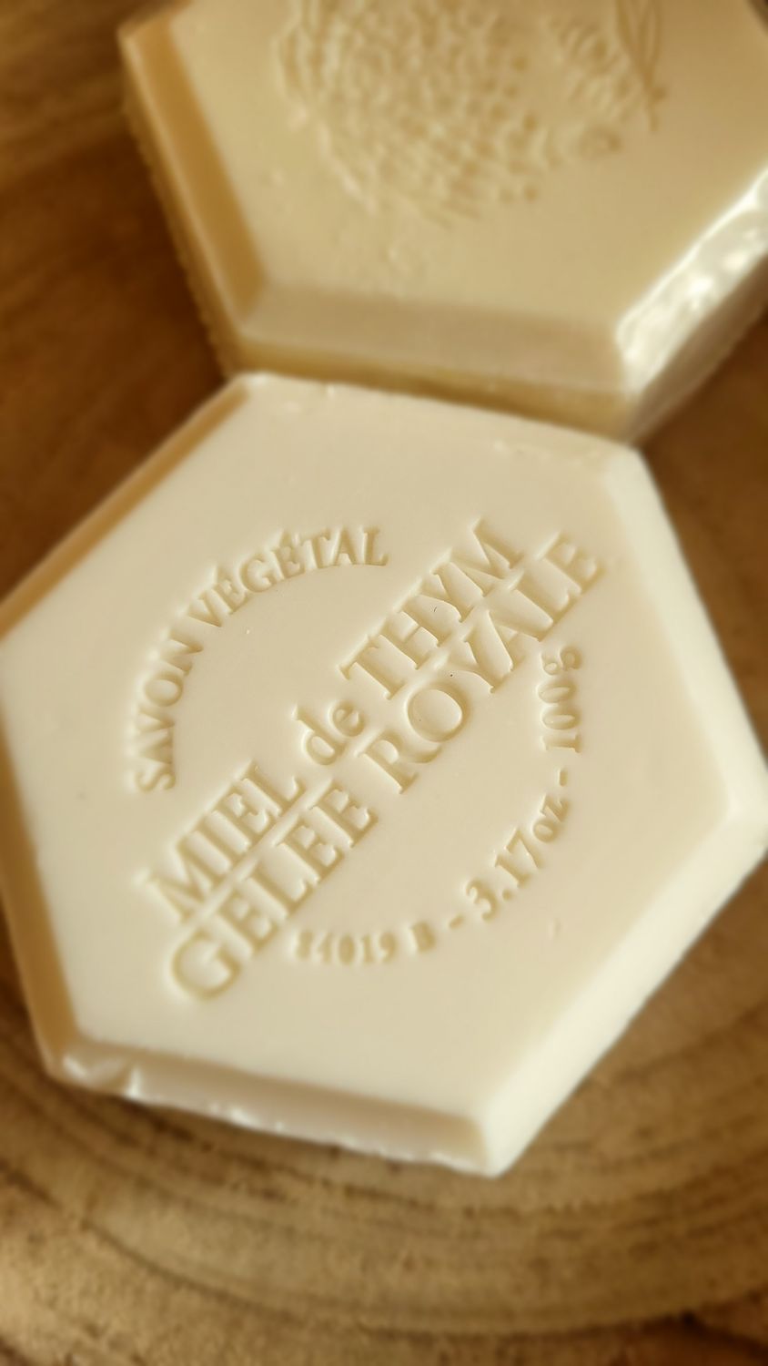 Savon soin visage et corps parfum monoï