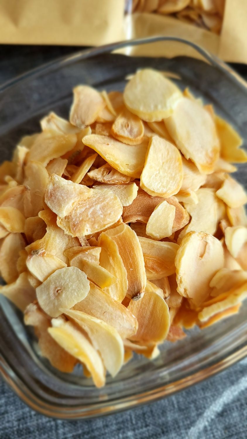 Ail séché en lamelles
