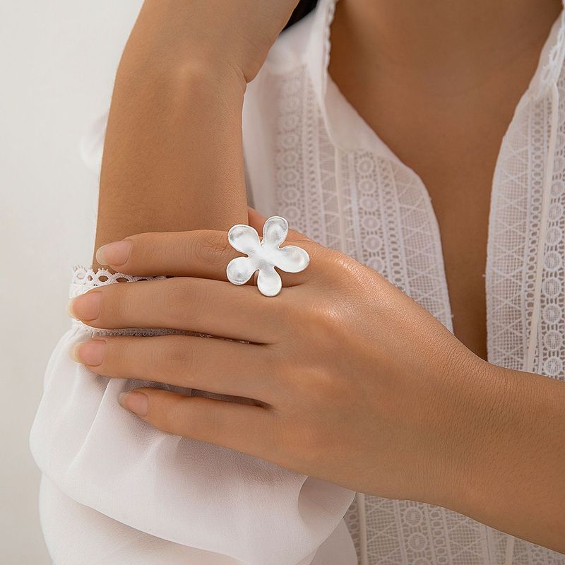 Fashion Flower Steel Ring