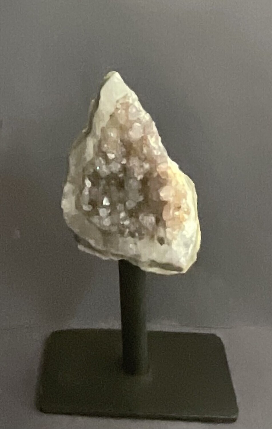 Amethyst Stand A1