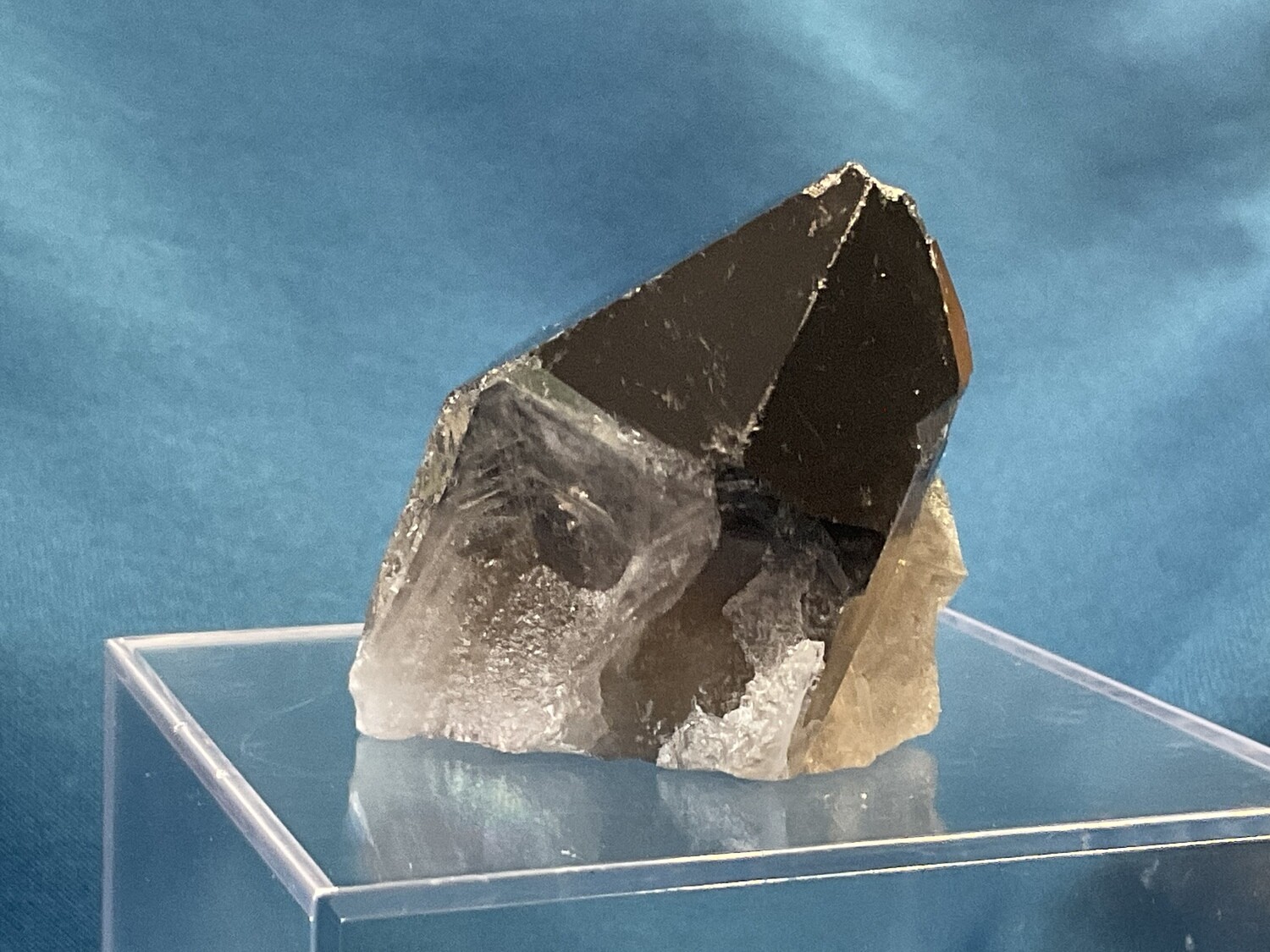 Smokey Quartz F2-21