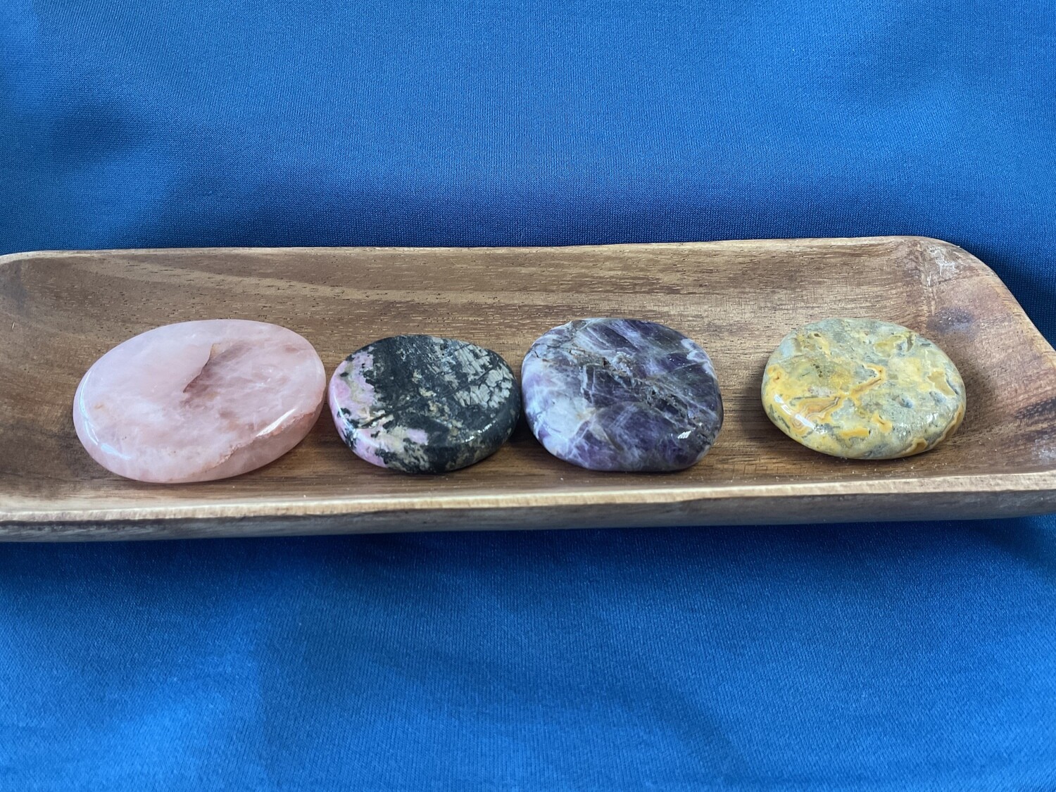 Mixed Palm Stone L