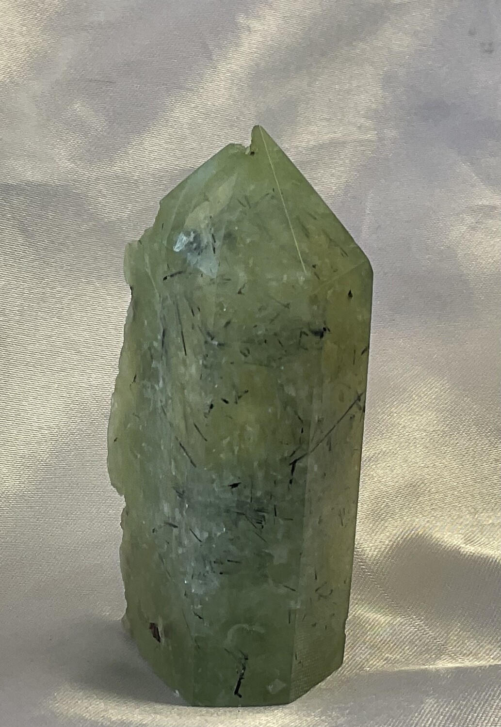 Epidote in Prehnite N 3